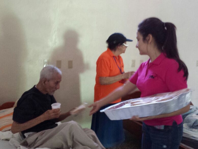 Visita a Asilo de ancianos OMC